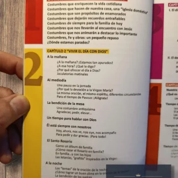 HUELLAS IMBORRABLES: COSTUMBRES DE LA FAMILIA CRISTIANA